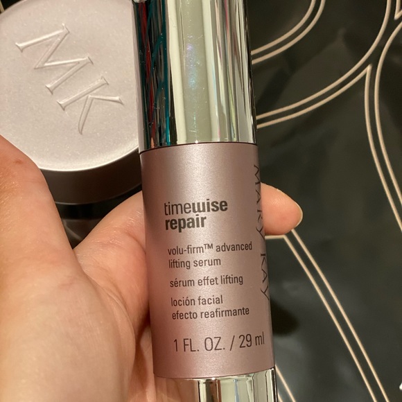 Marykay Timewise Repair Volume Firm Bundle
